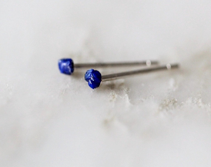 Raw Lapis Lazuli Stud Earrings: Tiny Sterling Silver (2mm)