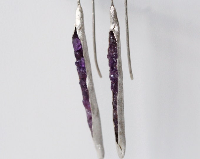 Amethyst Drop Earrings, Spike Dangle Earrings, Raw Amethyst Earrings, Crushed Stone Earrings, Whimsigoth Earrings