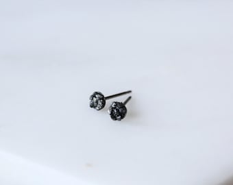 Black Diamond Titanium Stud Earrings, Rough Conflict-Free (Mens 4mm)