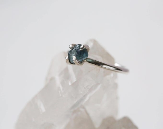 Raw Montana Sapphire Ring: Sterling Silver Band