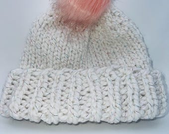 Handgefertigte gemütliche gestrickte Wollmütze - Erwachsene - Feier