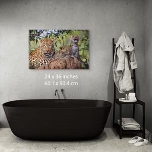 Fotografía familiar de leopardo / Arte mural de safari africano / Lienzo listo para colgar / Varios tamaños: 8x10-24x36 imagen 3
