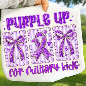 Peut inclure: Panneau en bois rustique avec l'inscription "Welcome to our home" dans un style manuscrit. Le panneau présente une finition vieillie et un design simple et accueillant, idéal pour une entrée.