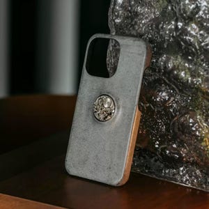 Custodia in pelle per telefono con movimento dell'orologio personalizzato per iPhone 16 Pro Max 15 14 13 12 Mini 11 SE 8 XR XS Samsung Galaxy OnePlus come regalo