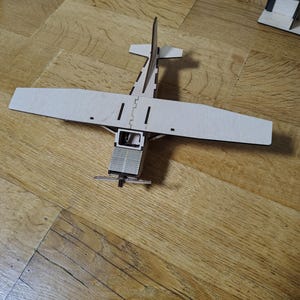 laser cutting - Airplane model