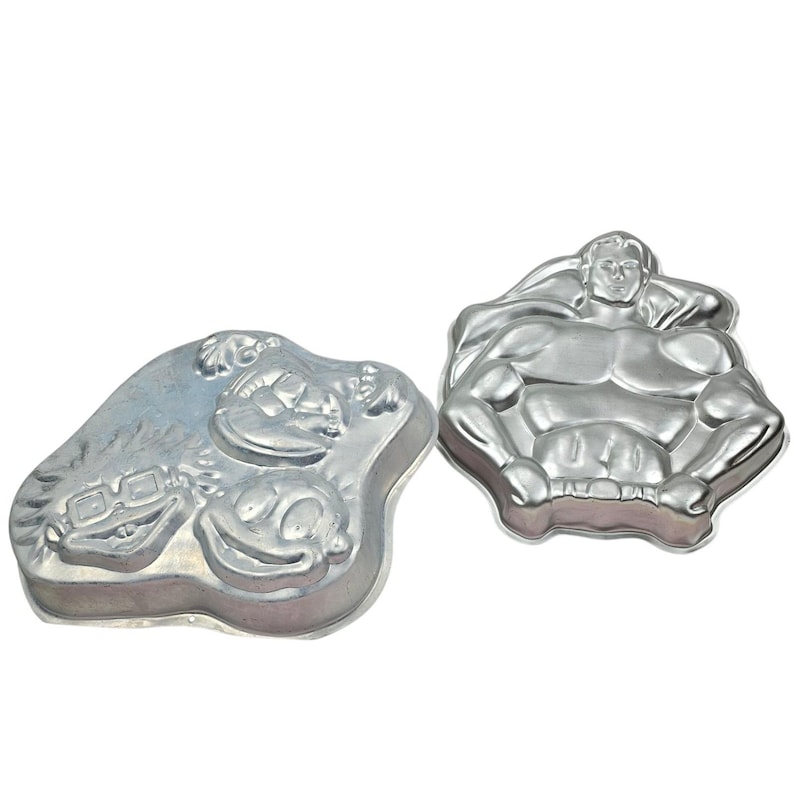 Superman & Rugrats Chuckie Tommy Angelica Cake Pan Vintage 1997 Alum. Baking Pan image 1