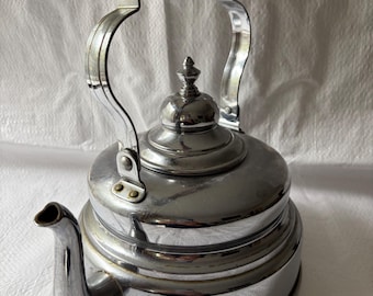 Bollitore da tè tedesco vintage, in acciaio inox cromato con fischietto e manico in legno, decorazione retrò per la cucina, fondo in rame puro.