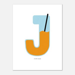 J is for Juice Poster • Illustrierte ABC Wandkunst für Kinder • Kinderzimmerdeko • Lerndruck für Kleinkinderzimmer & Montessori-Räume