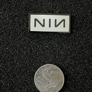 Nine Inch Nails Pin Musik Hard Rock Band Geschenk Emaille Brosche