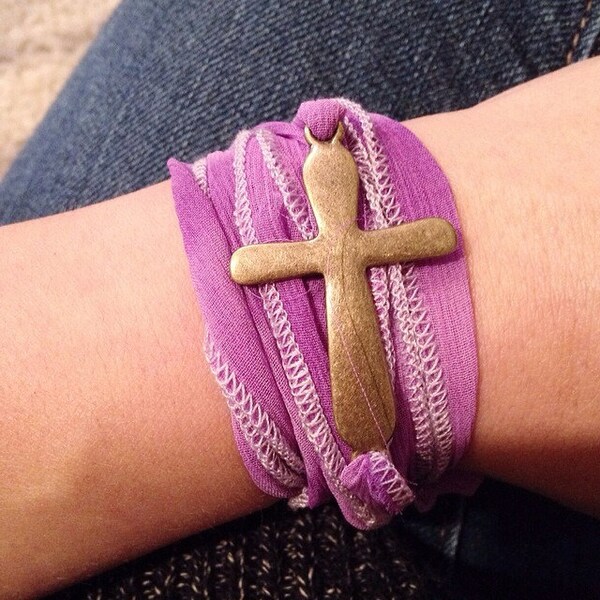 Cross wrap bracelet in purple and gold