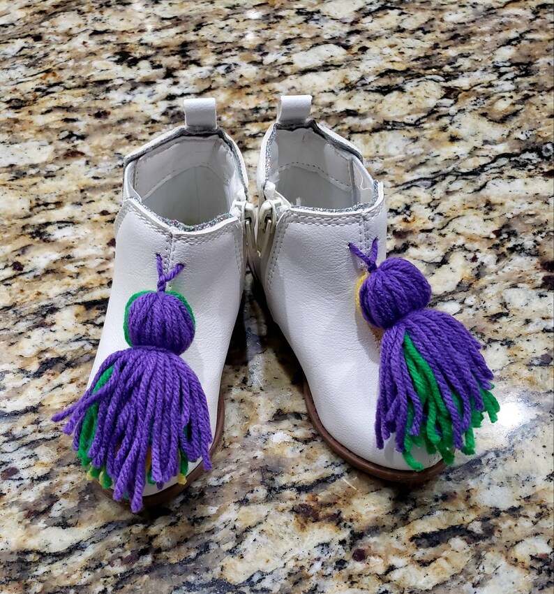 mardi gras majorette hat