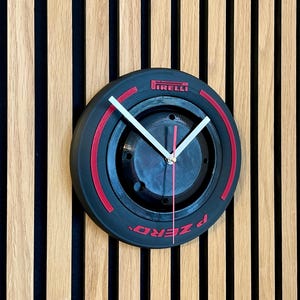 Racing Tire Wall Clock | F1 Tyre | Race Car Time Watch | Formula 1 Fan | Mclaren Ferrari Mercedes RedBull | Great Gift Present |