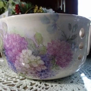 Hydrangeas!! Large Ceramic Yarn Bowl / Yarn Holder