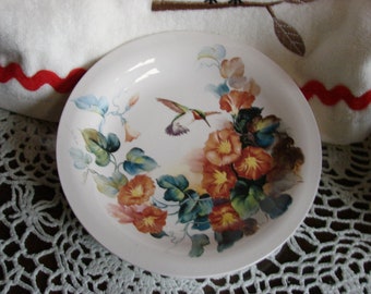 Hummingbirds & Brightly Colored Trumpet Vines! 6" Piller Candle Tray