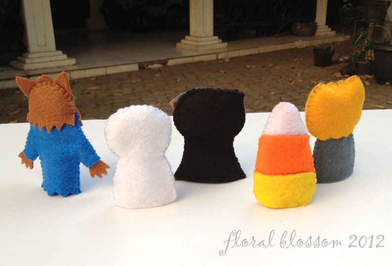 Digital Pattern: Halloween Friends 01 Felt Finger Puppets image 4