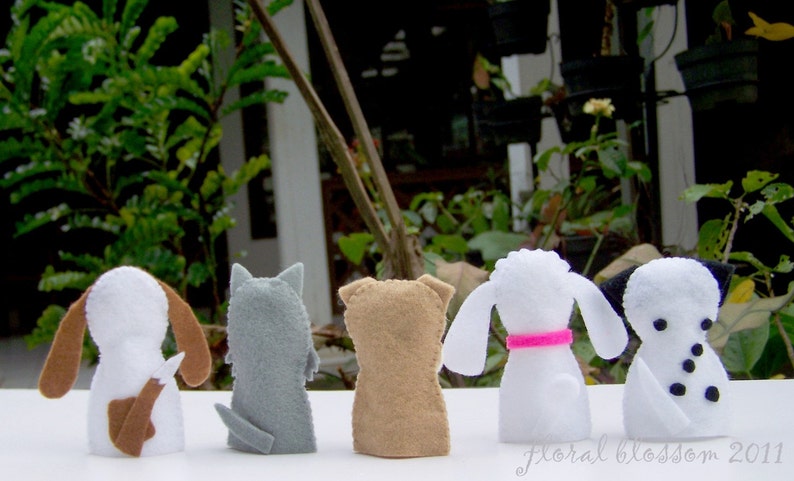 Digital Pattern: Dogs Felt Finger Puppets image 4