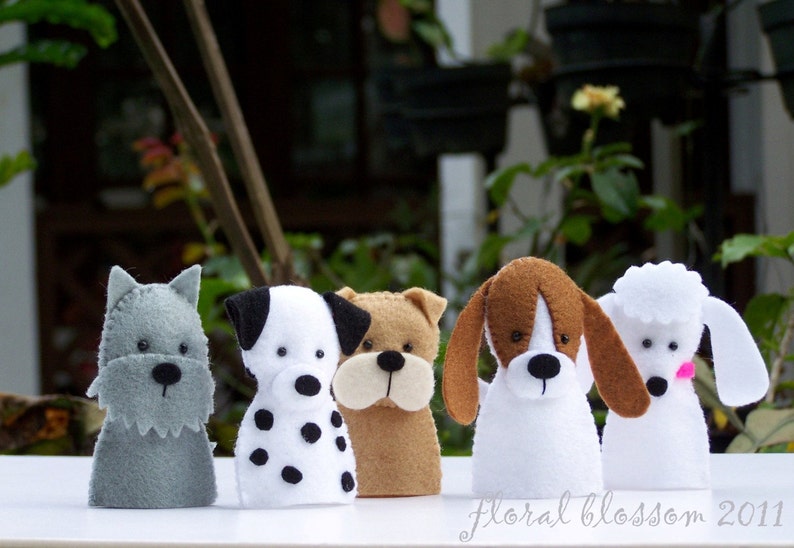 Digital Pattern: Dogs Felt Finger Puppets image 5