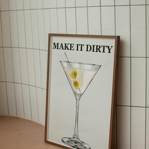 Dirty Martini-print: gedurfde cocktailbarkunst (digitale download)