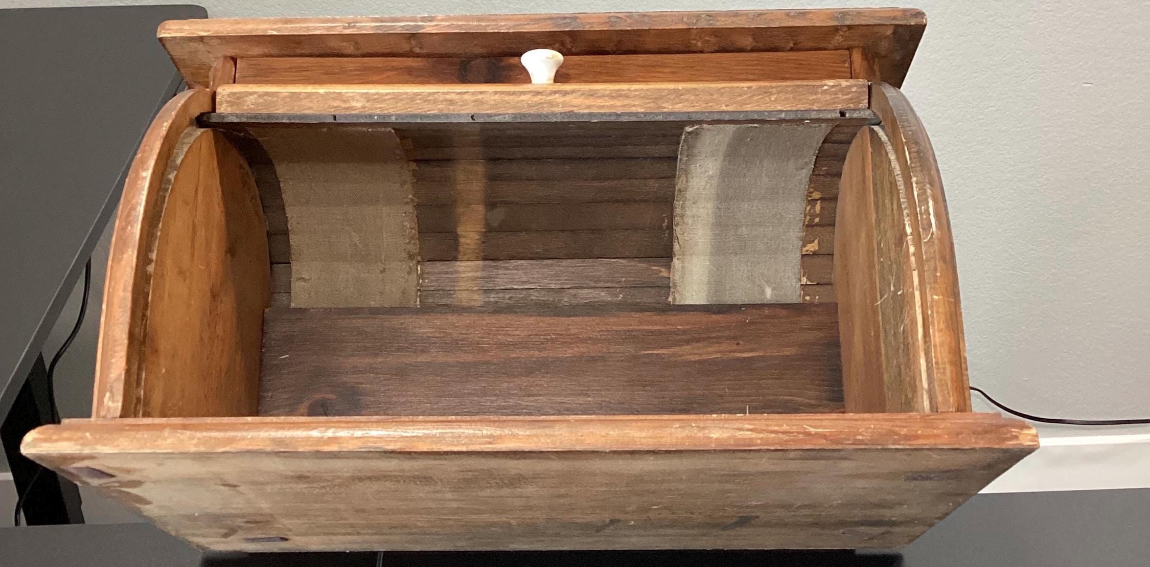 Vintage Wooden Bread Box. Knock on Wood Corp. Roll Top Door