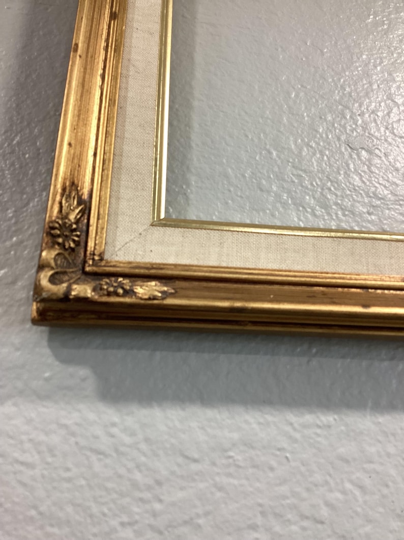 Midcentury Picture or Art frame, Wooden ornate frame with canvas mat board. 2 sizes available. image 4