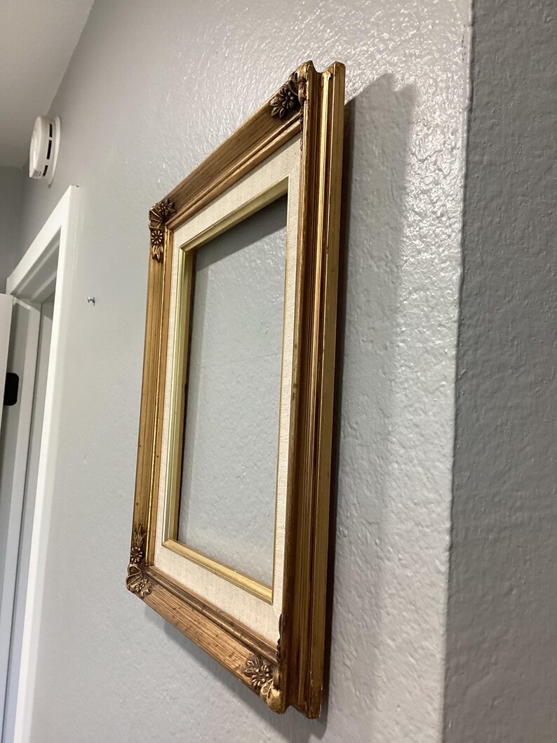 Midcentury Picture or Art frame, Wooden ornate frame with canvas mat board. 2 sizes available. image 9