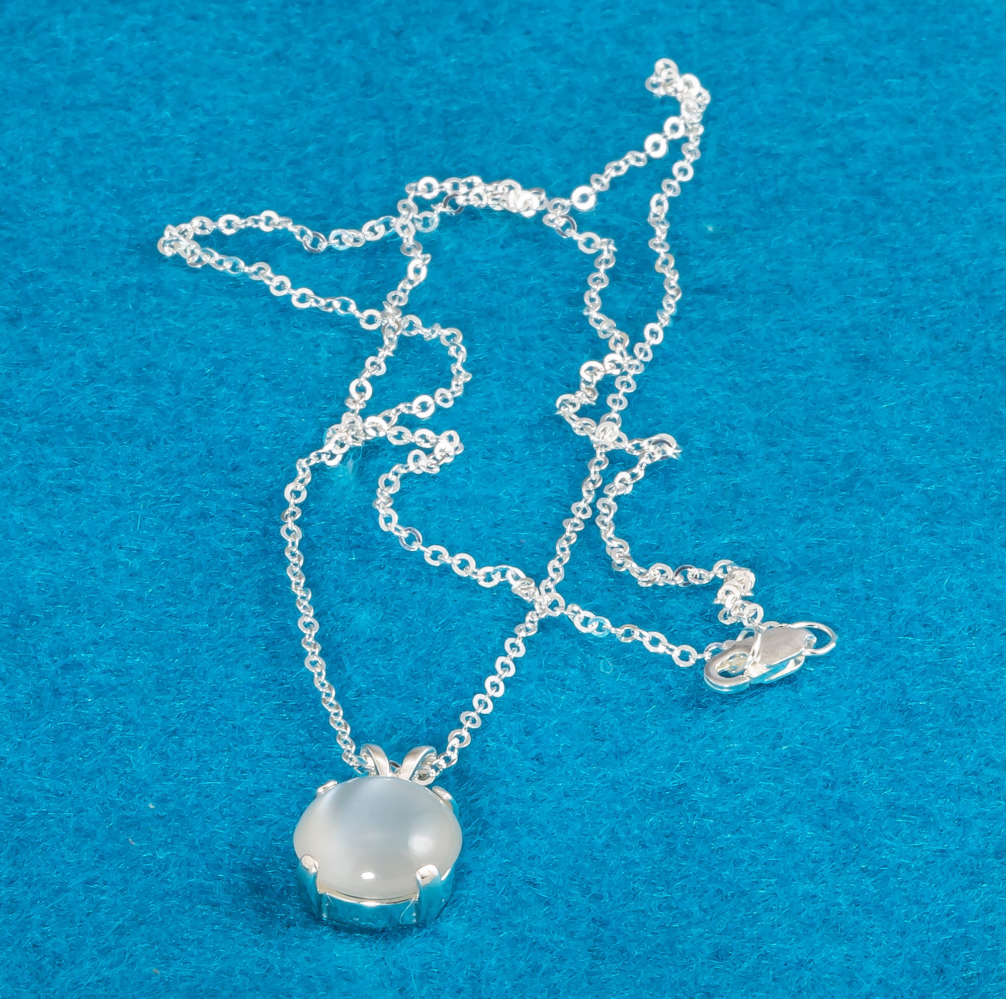 Collana con ciondolo a forma di cuore di gatto, in argento sterling 925, con ciondolo in pietra di luna e gatto carino per le donne - Italia