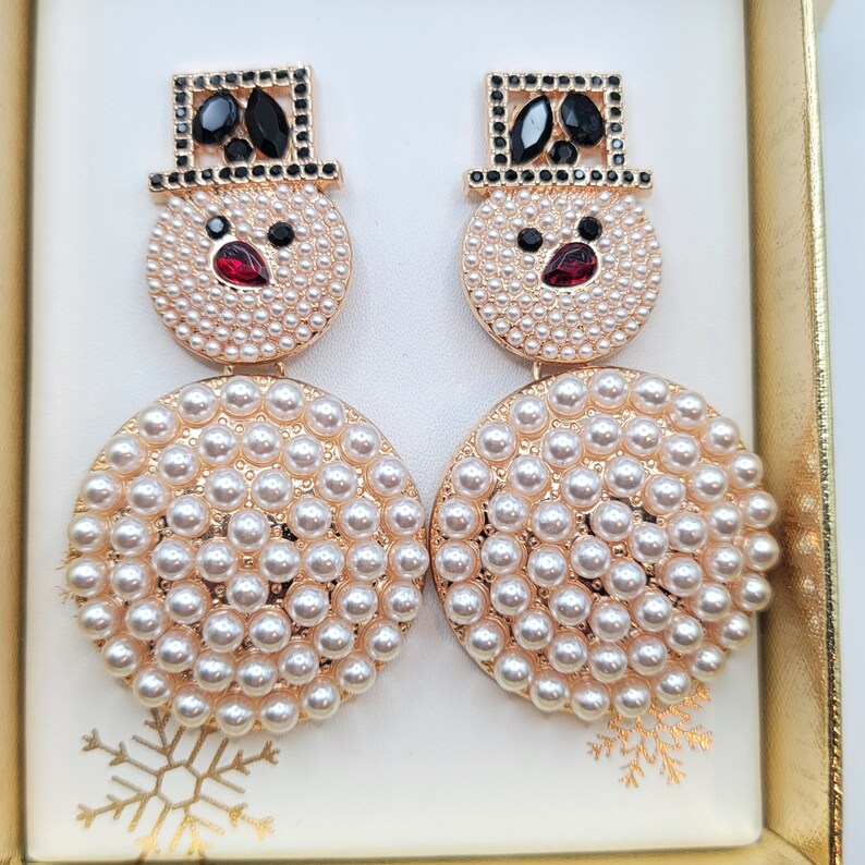 NIB Piper K Snowmen Pearl Christmas Statement Earrings image 1