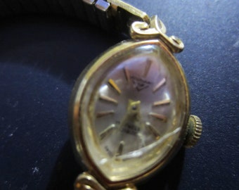 Voumard 17 Jewels Incabloc Swiss Made Women's Watch