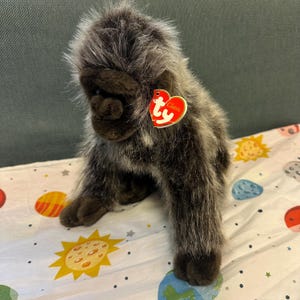 Ty Classic Plush Gorilla “Rumbles” – 2002 – 10"