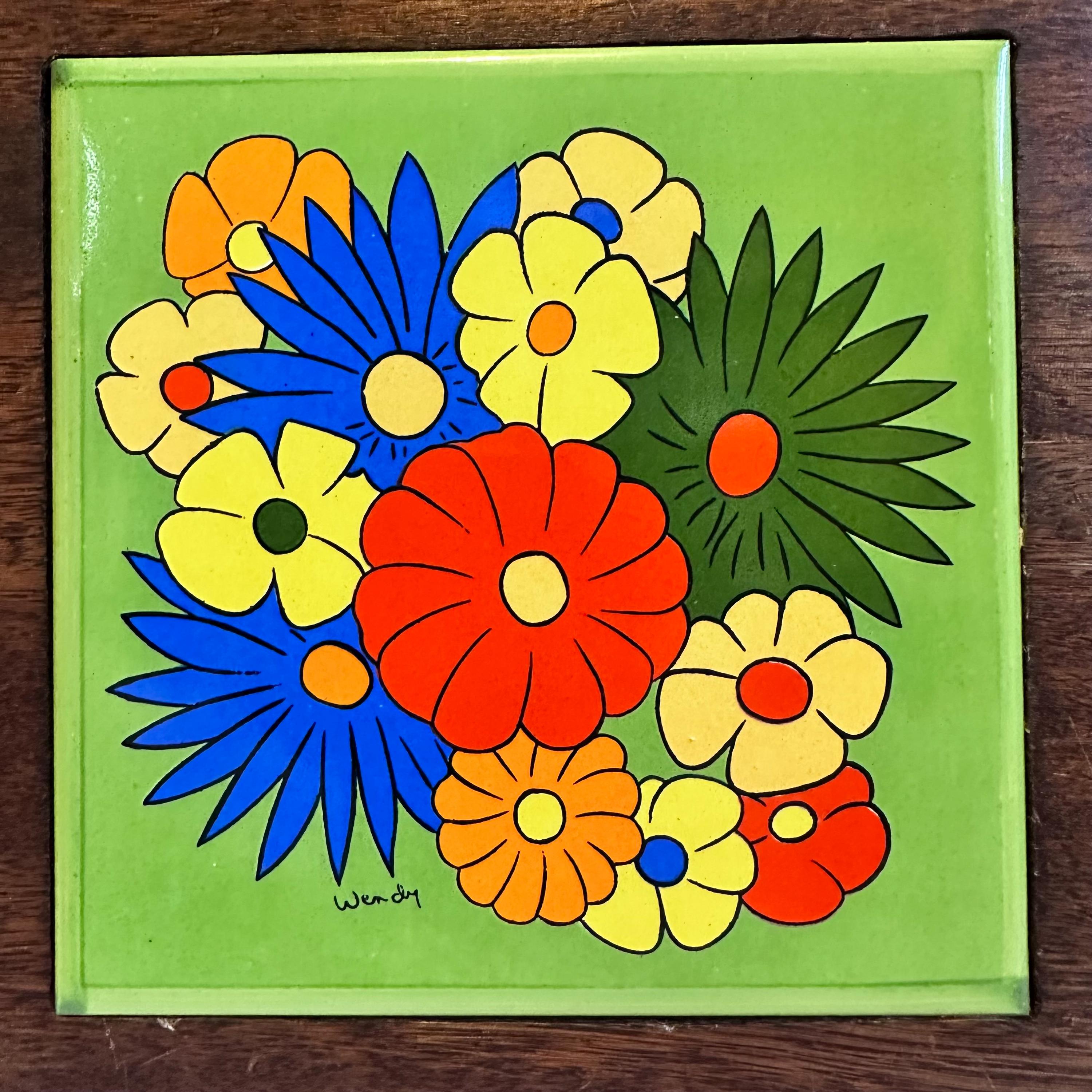 ヴィンテージ日本製 手彫り 木製トレイ レトロ花柄タイル付き – 43×26