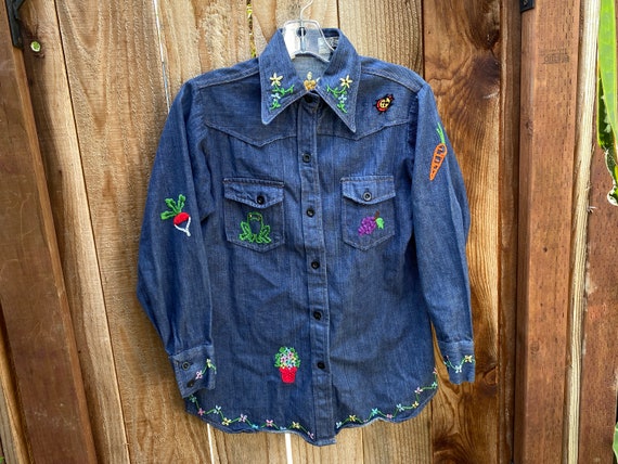 1970s Custom Embroidered Denim Shirt Vintage 70s Dark Wash Hippie 
