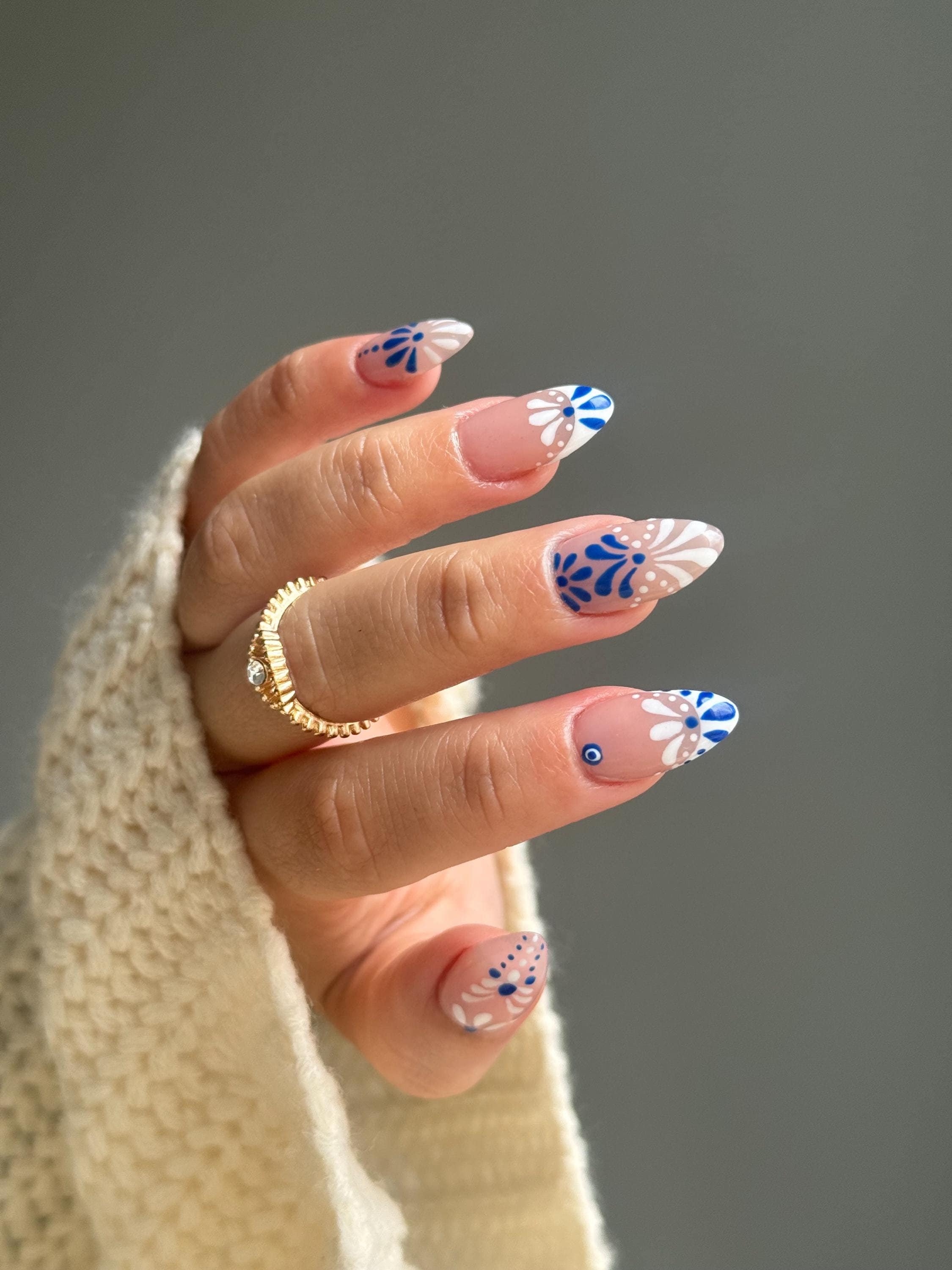 Press-on Nails Talavera Trendy Blue/White