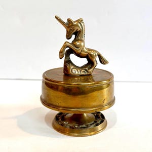 1970&#39;s Brass Musical Unicorn, Plays “Some Enchanted Evening”