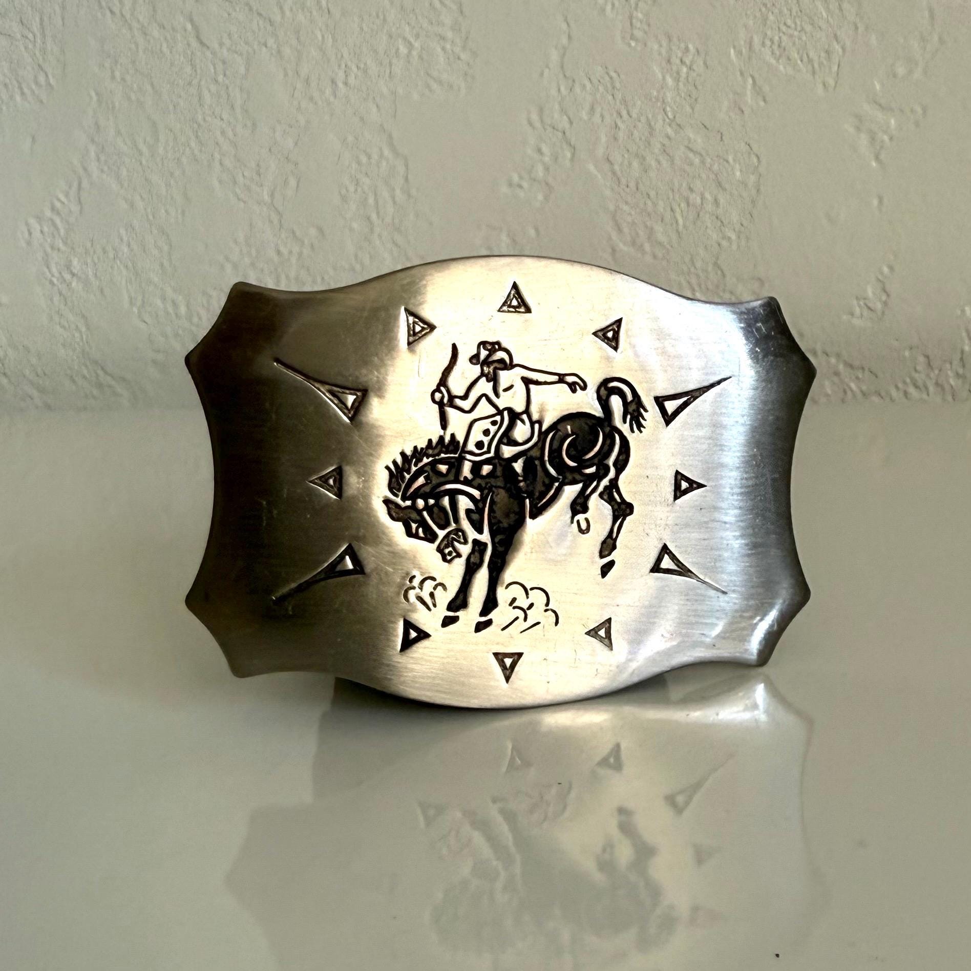 CHAMBERS tooled leather belt  Silvertone buckle w horse head motif Handsome Original Con-trad Vintage Tooled Black Leather  main image 4