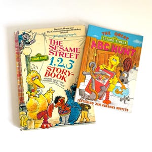 1973 & 1975 Sesame Street Set of 2 Vintage Books &quot;The Sesame Street 123 Story Book&quot; and &quot;The Great Sesame Street ABC Hunt&quot;