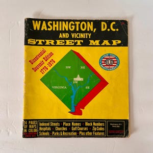 1976 "Washington, D.C. and Vicinity Street Map: Bicentennial Souvenir Edition 1776-1976" door Alexandria Drafting Company