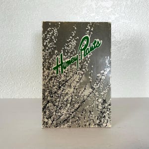 1977 &quot;Honey Plants, A Revised of Edition of the Original Honey Plants Manual of Harvey B. Lovell, Ph.D.&quot; Vintage Book by Lawrence R. Goltz