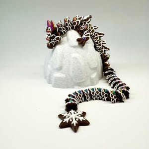 Articulated Gingerbread Dragon, 3D Printed Christmas Fidget Toy, Snowflake Winter Dragon Decor, Unique Holiday Gift & Stocking Stuffer