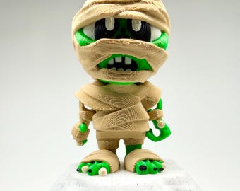 Cute Mummy 3D Printed Figurine | Little Green Monster Keychain | Spooky Halloween Decor | Funny Bag Charm for Kids | Unique Desk Buddy Gift