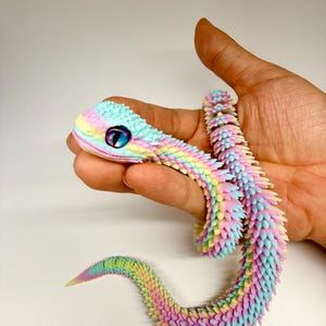 Articulated 3D Printed Flexible Snake Fidget Toy | Dazzling Iridescent PLA Posable Desk Decor | Stress Relief Wearable Unique Gift image 7