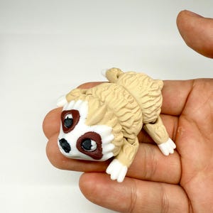 Cute Articulated Sloth Figurine | 3D Printed Poseable Animal Desk Decor | Flexible Fidget Toy | Sloth Lover Gift - Green or Tan