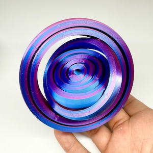 3D Printed Interstellar Decompression Disk | Kinetic Fidget Toy | Stress Relief Desk Art | Gradient PLA Orb | Unique Anxiety Relief Gift