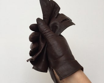 Accesorios Guantes y manoplas Guantes talla 7.5. Par vintage de guantes de ante negro para damas 