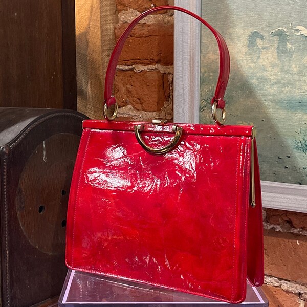 Vintage Red Patent Leather Leslie Handbag