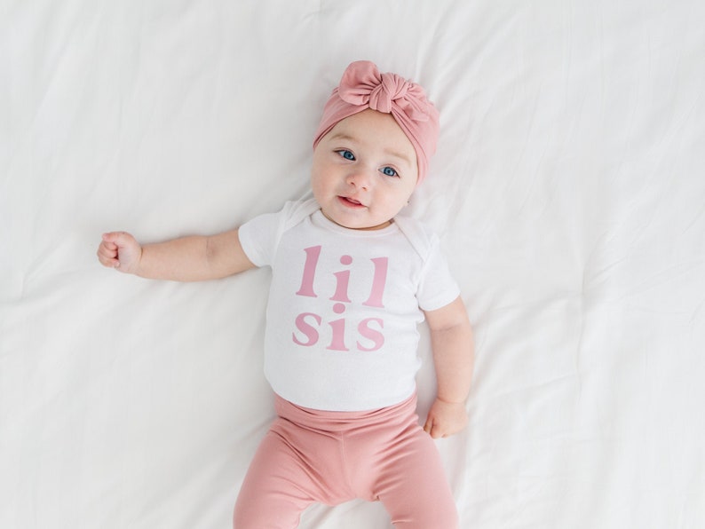 Newborn baby girl outfit girl coming home set newborn girl outfit lil sis baby outfit Hello I'm floral baby girl outfit image 1