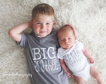 Big brother little brother | new baby announcement | brother shirts | cute brother shirt | big bro little bro | brother t-shirts