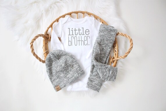 grey newborn outfit