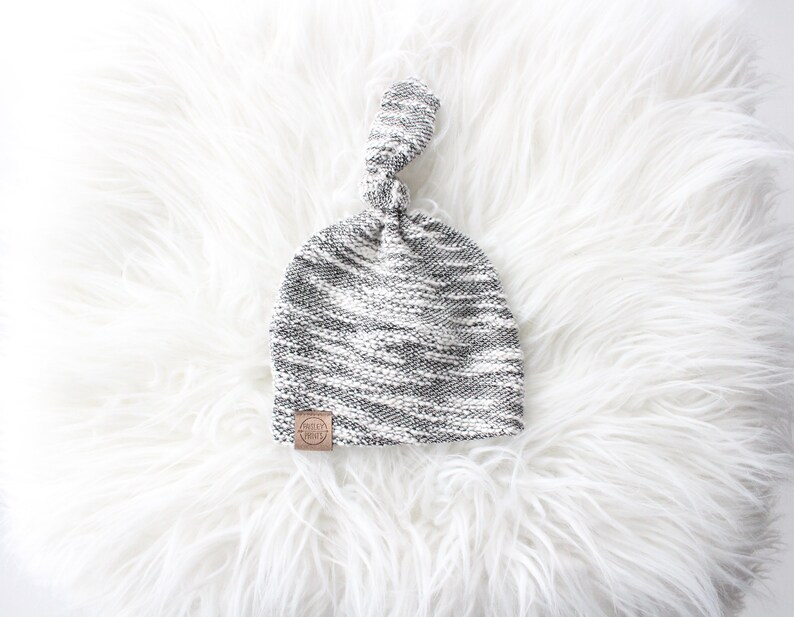 newborn knot hat
