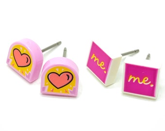 2 Pack Brick Print (Heart/Me) Stud Earrings