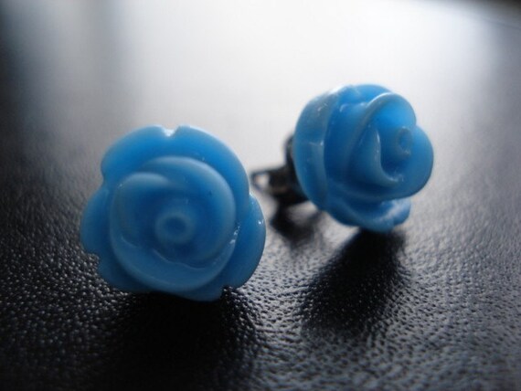 Stainless Steel Turquoise stud earrings. Rose Stainless Steel Turquoise stud earrings. Rose